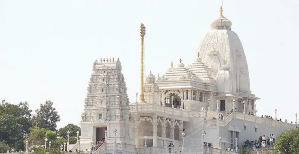 An image showing Birla-Mandir in Hyderabad