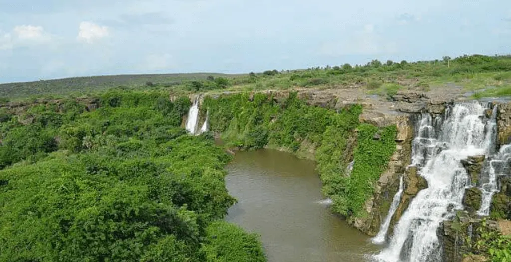 An image showing nalgonda ethipothala waterfalls